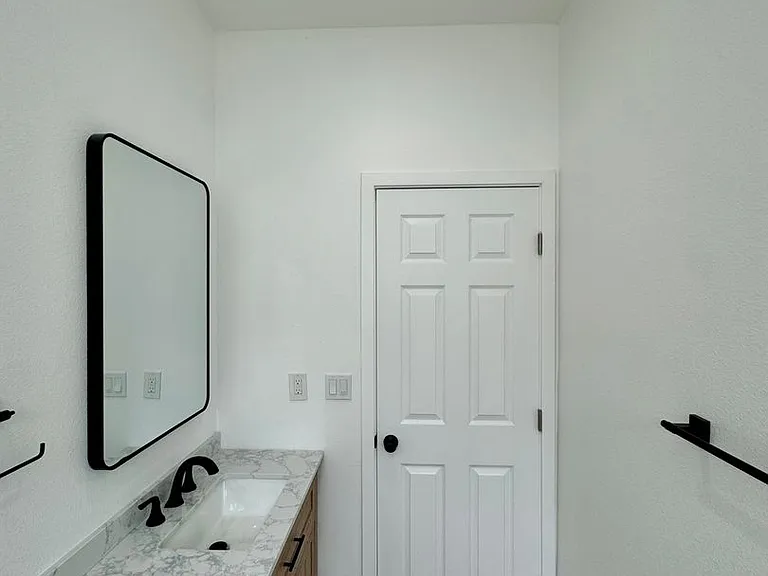 2264 San Anseline Ave #7 — Photo 6