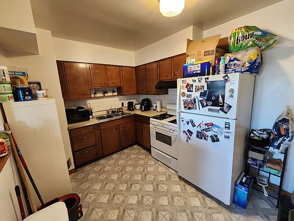 5th image of 2021 N 19th Ave APT 9