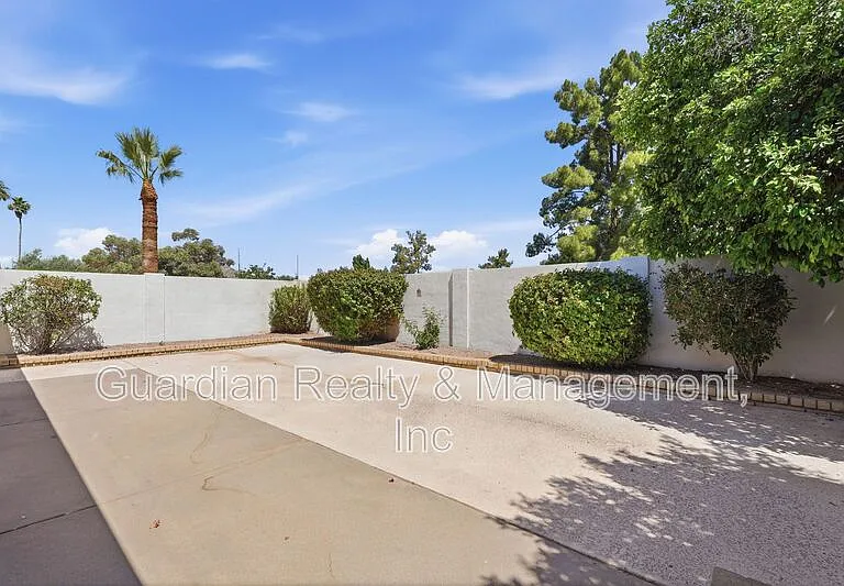 7238 E Joshua Tree Ln — Photo 33