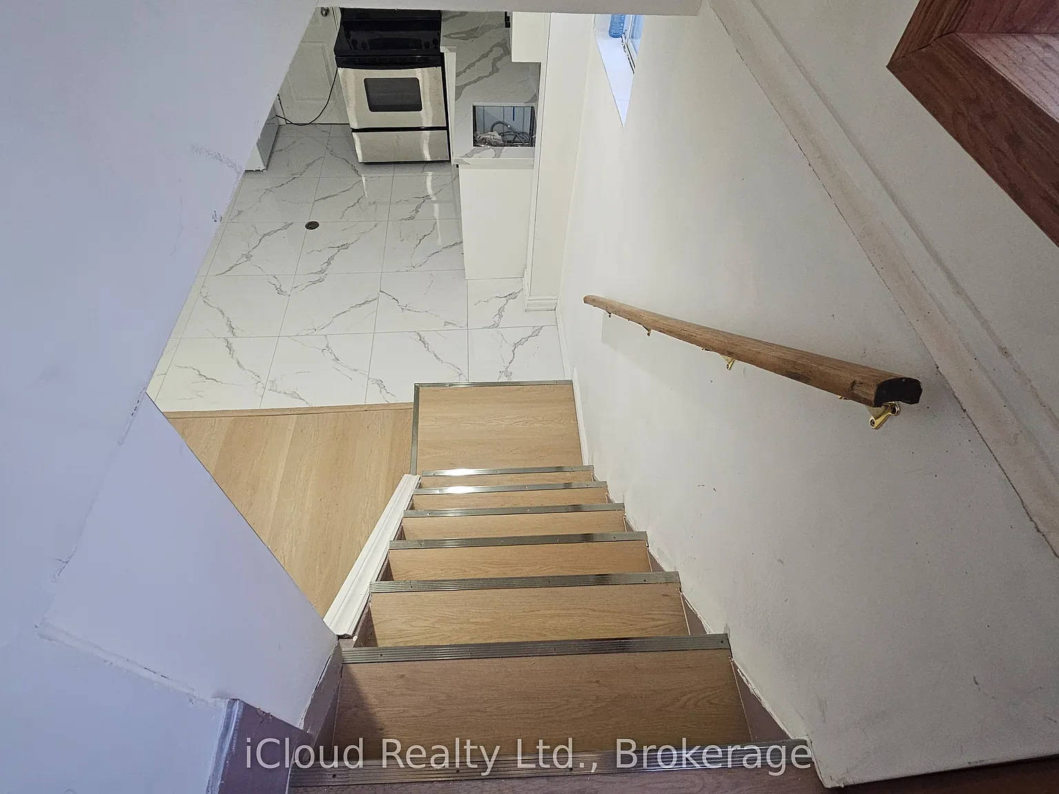 3 bed, $2,500 — Photo 2