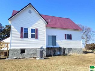 31498 462nd Ave, Vermillion, SD 57069