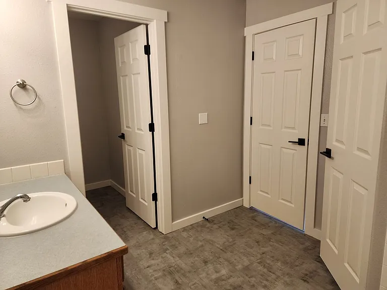1416 S Skyline Dr — Photo 17