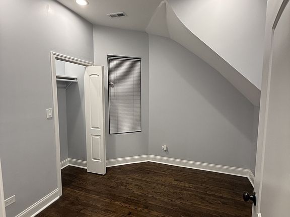 5th image of 3251 W Evergreen Ave #2