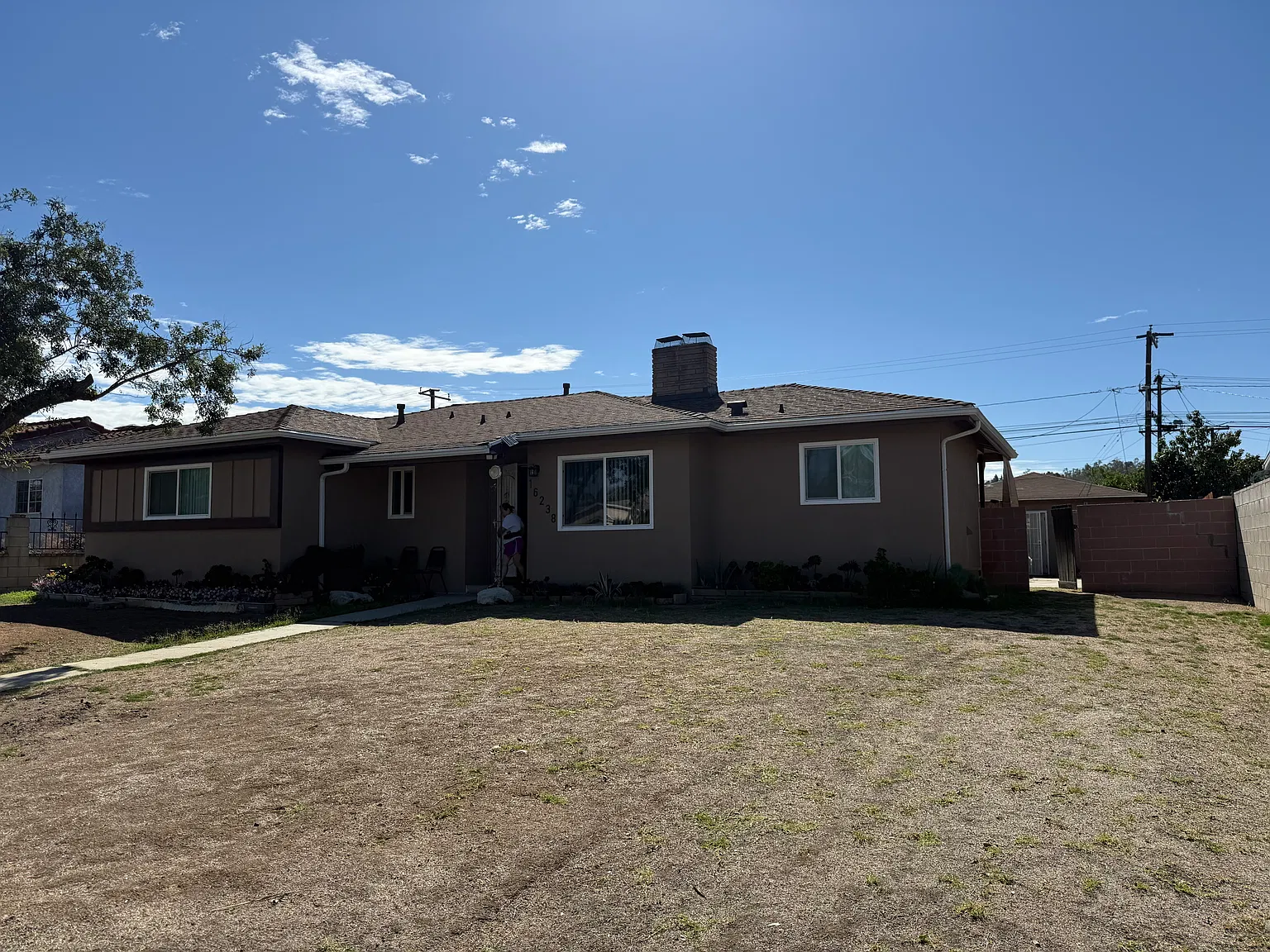 16238 Cadwell St — Photo 2