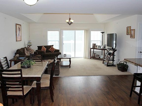 2nd image of 403 Brunswick Meadow Way