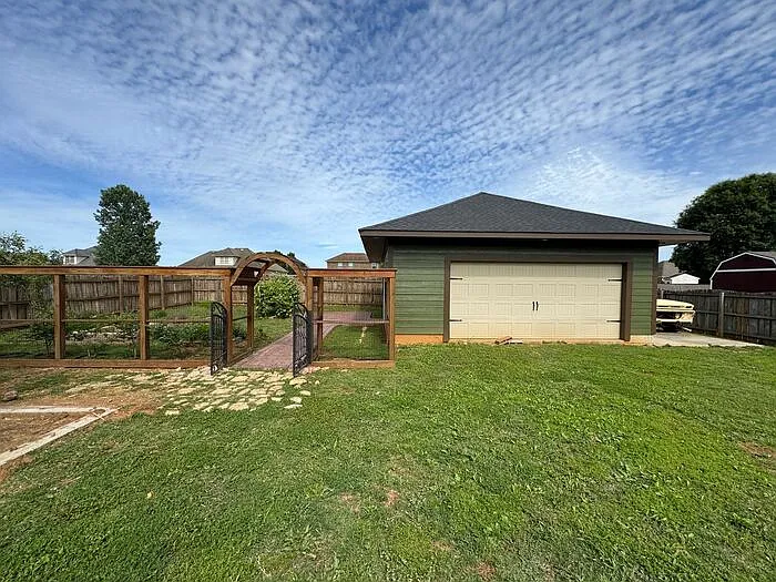 161 Bobo Rd — Photo 35