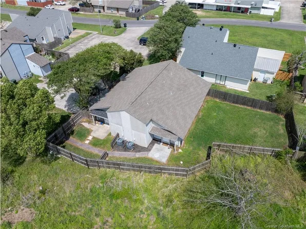 1847 Fox Run Dr #1 & 2, Lake Charles, LA 70605