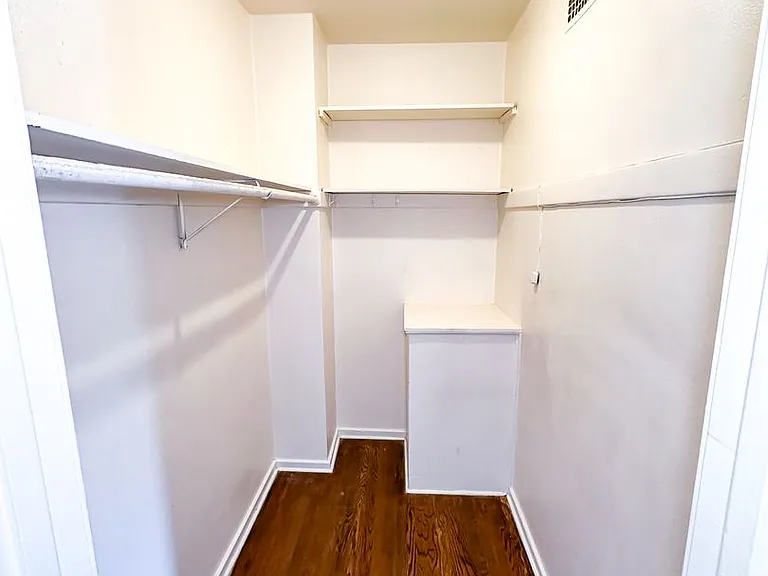 4515 Burke Ave N — Photo 16