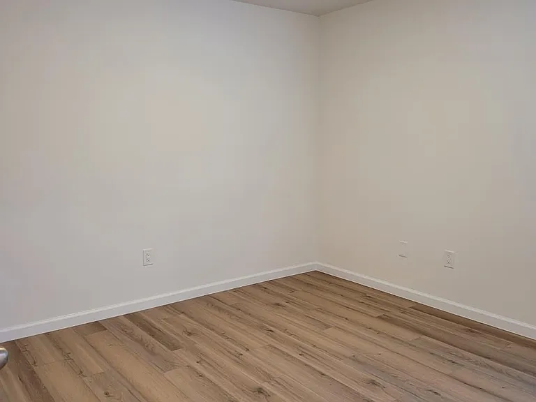 108 Findhorn Ct — Photo 35