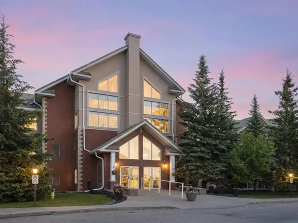 6868 W Sierra Morena Blvd SW #310, Calgary, AB T3H 3R6