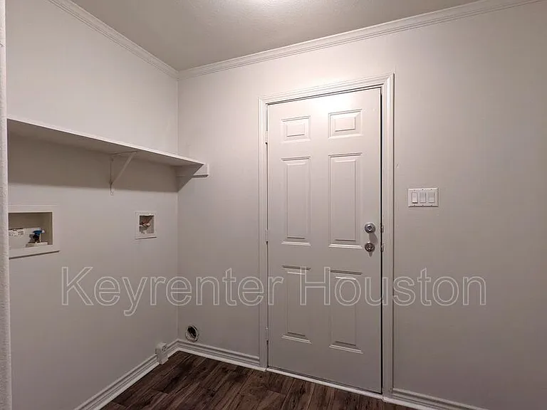 829 Marjorie St #B — Photo 19