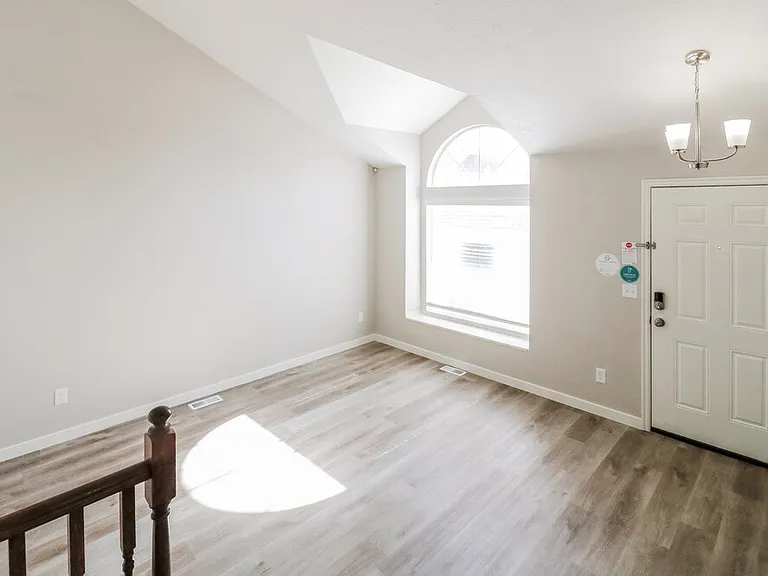 4829 S 3900 W — Photo 7