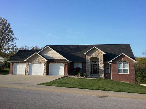 3rd image of 125 Highland Woods Dr