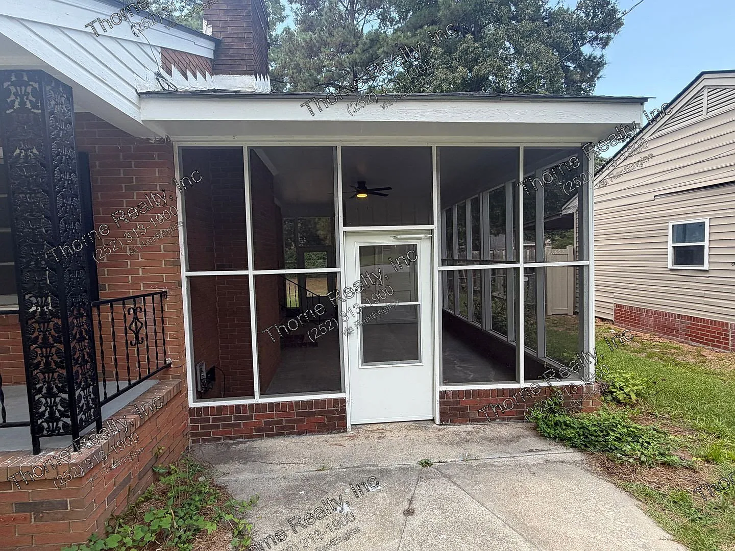 3 bed, 2.0 bath, 1280 sqft, $1,355 — Photo 2