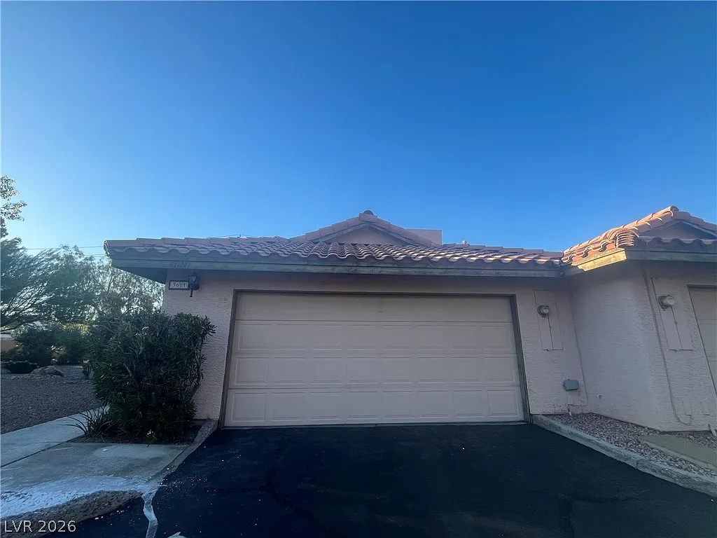 2 bed, 2.0 bath, 1858 sqft, $1,790 — Photo 3