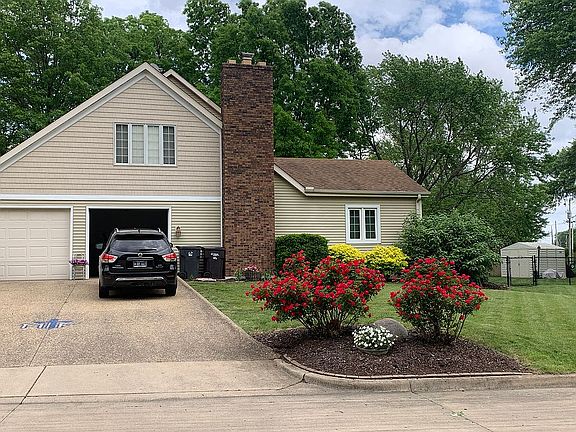 Drive-way (Yavapi Dr.)