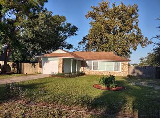 111 Manistee Dr, Panama City Beach, FL 32413