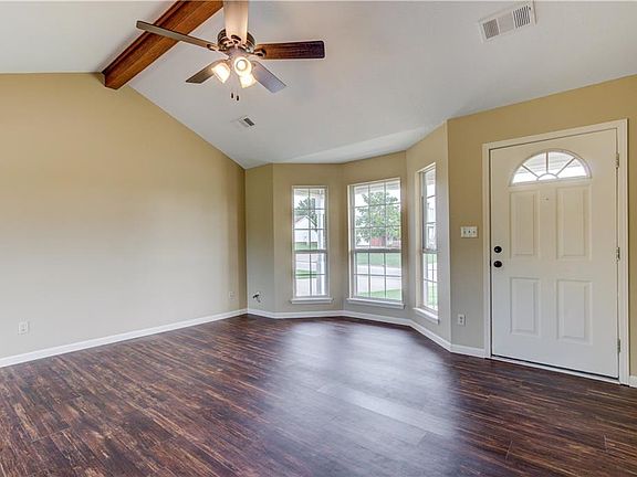 2nd image of 1014 Ruby Dr