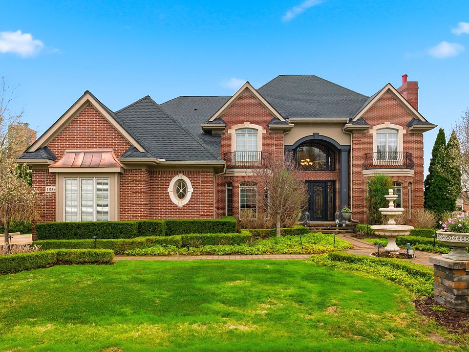 1st image of 18356 Clairmont Cir W