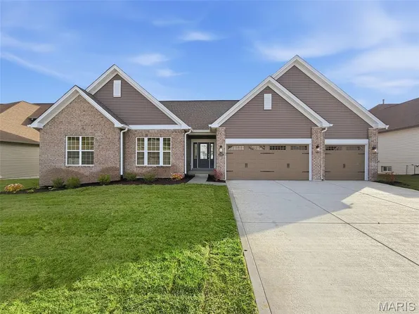 232 Balmoral Gardens Ct, Lake Saint Louis, MO 63367