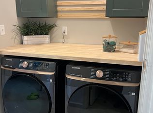 30 Landis Ct, Falling Waters, WV 25419