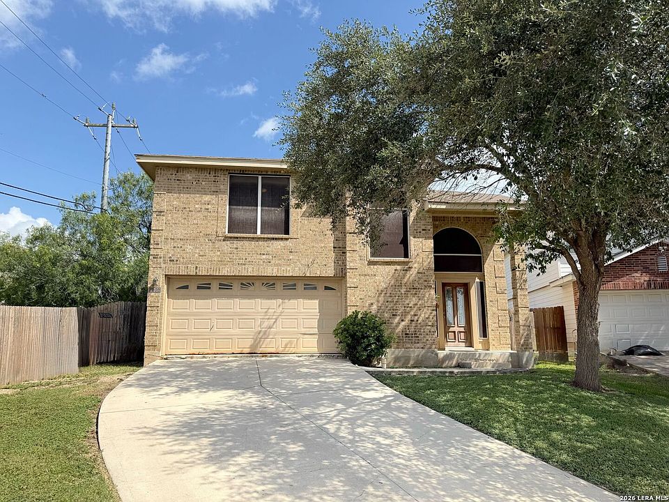 1st image of 7402 LACEY OAK PATH