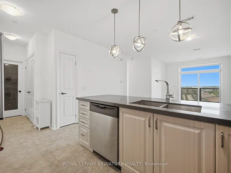 7325 Markham Rd #809 — Photo 11