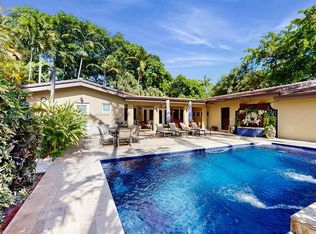 2920 Columbus Blvd, Coral Gables, FL 33134