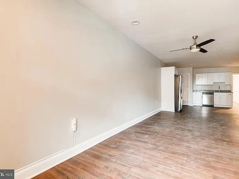 316 E 25th St #1 — Photo 12