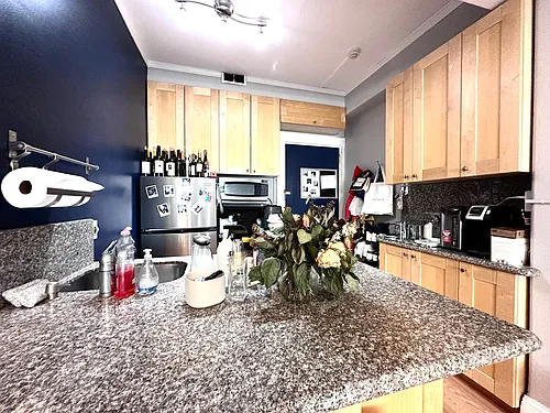 21 Beacon St Photo 1