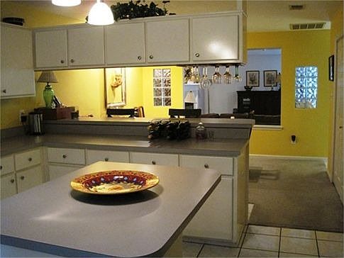 3rd image of 1519 Belmont Trce