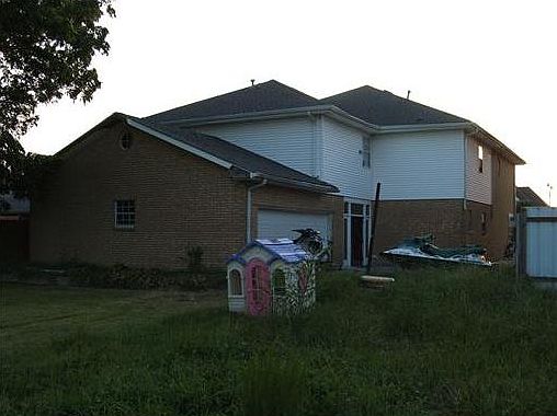 3rd image of 3837 Corinne Ave
