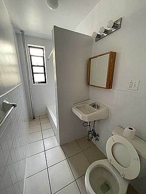 4th image of 39-30 59th St #B3