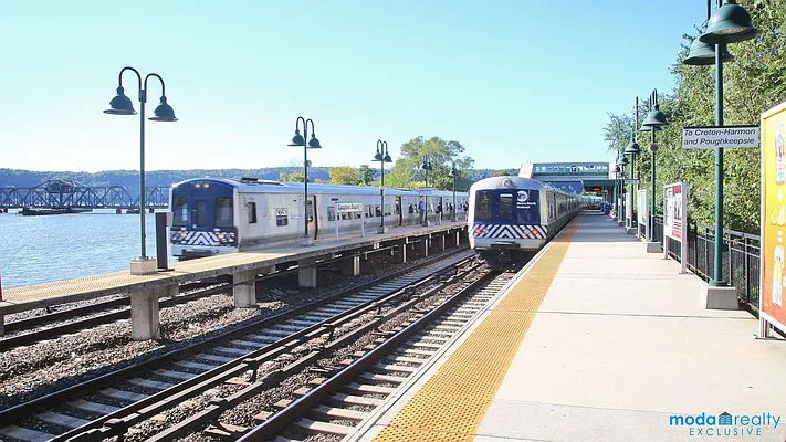 Rented by Moda Realty | media 30