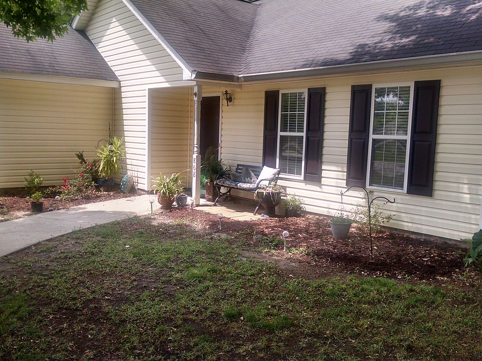 2nd image of 868 Burnside Dr