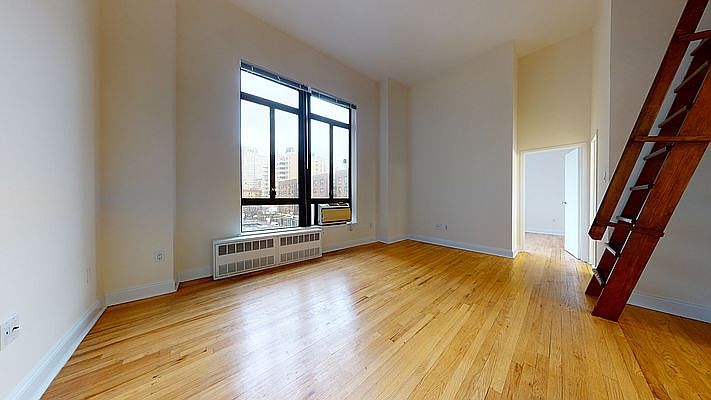 1st image of 1 Astor Pl APT 3A