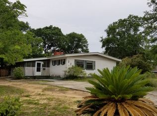 337 Edge Ave, Valparaiso, FL 32580