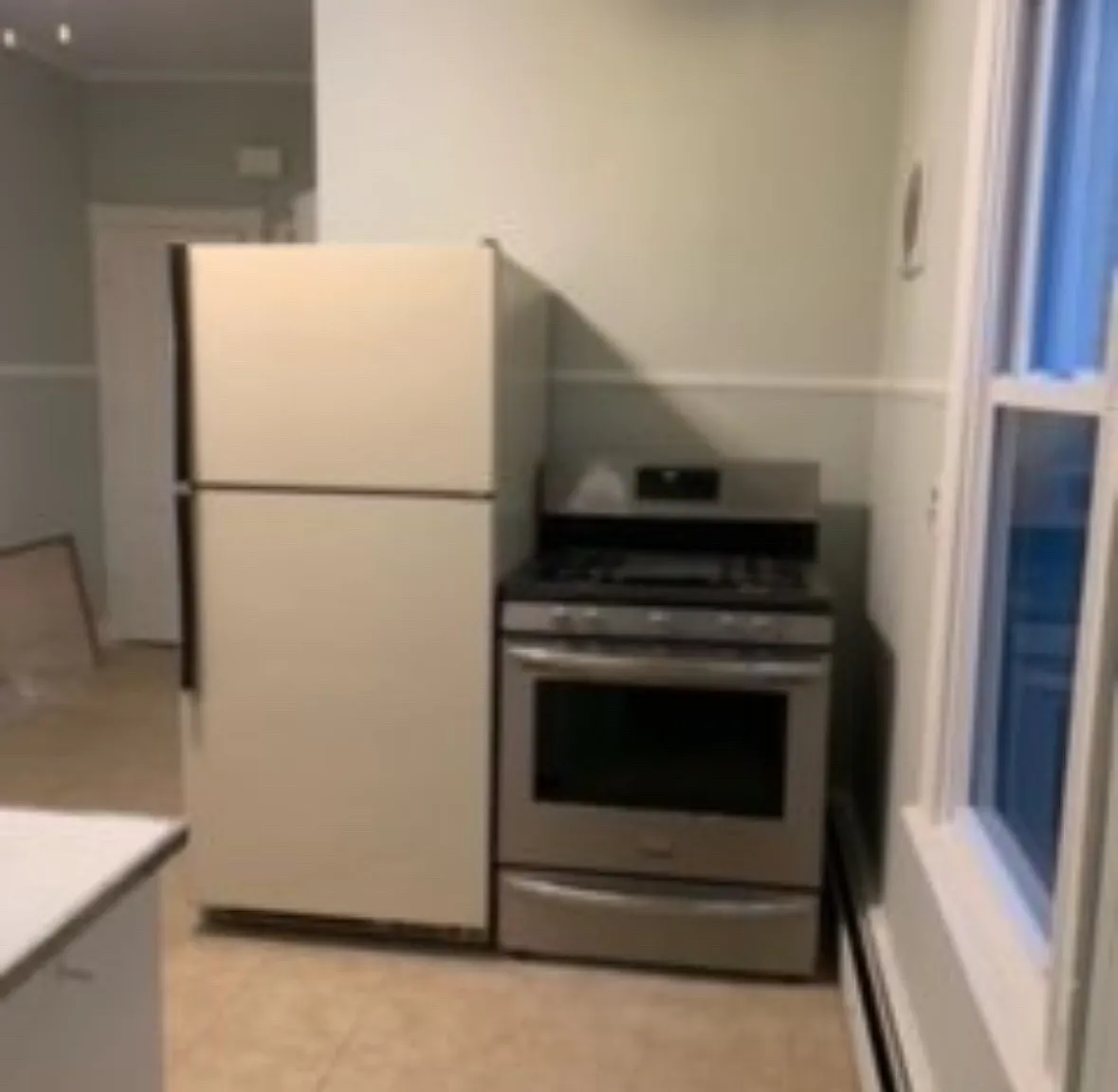 2 bed, 1000 sqft, $1,850 — Photo 3