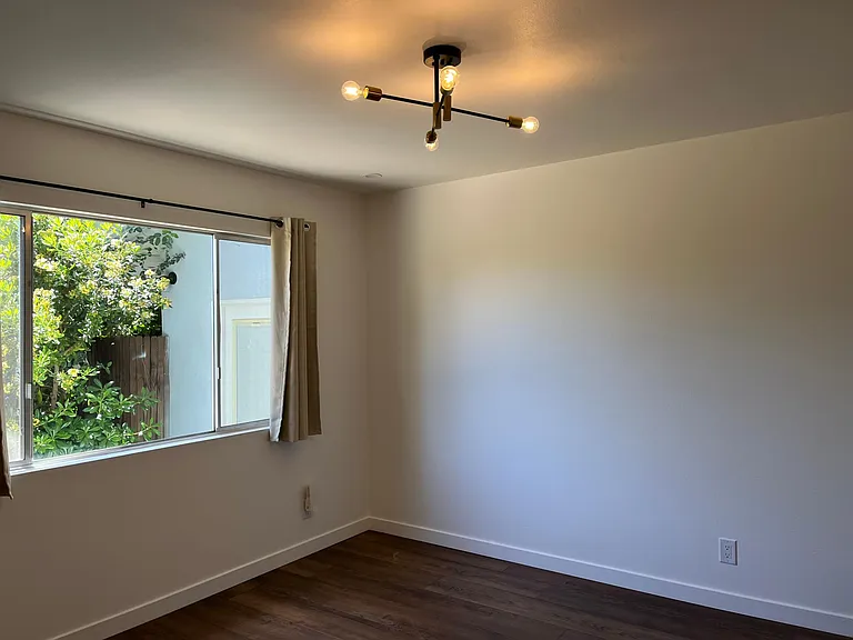 1121 Putter Ave — Photo 21