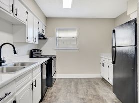 Higdon Ferry Apartments