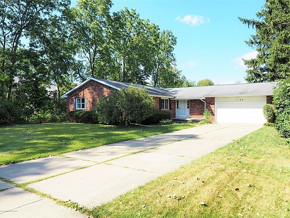 2nd image of 1104 Whitman Dr