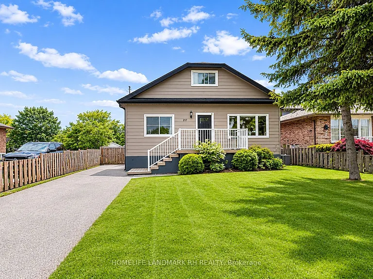 217 Limeridge Rd W — Photo 2