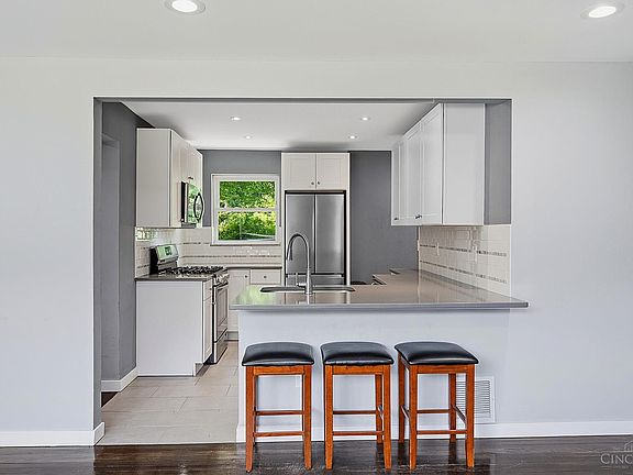 4th image of 5417 Cannas Dr