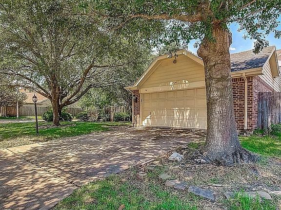 2nd image of 3103 Westwick Dr