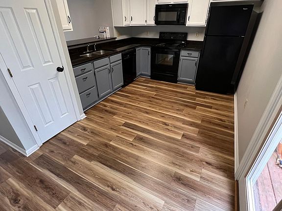 4th image of 7808 Balineen Ct