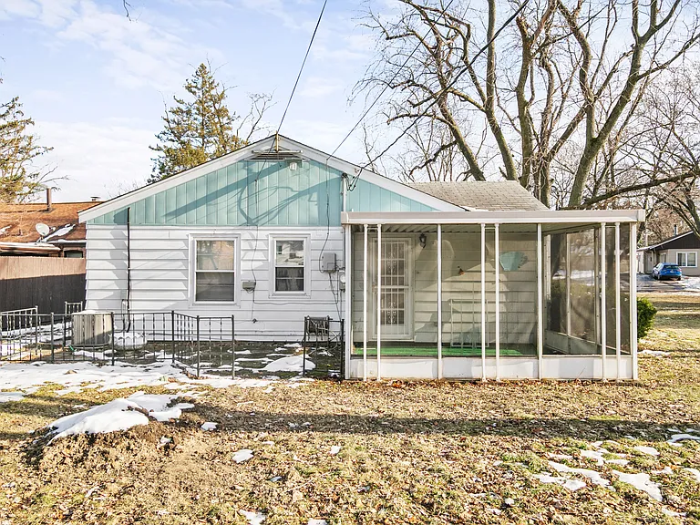 17306 Holmes Ave — Photo 17