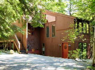 305 Woodlands Way, Sandisfield, MA 01255