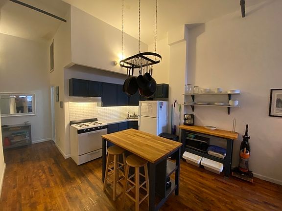 4th image of 260 Moore St #203A