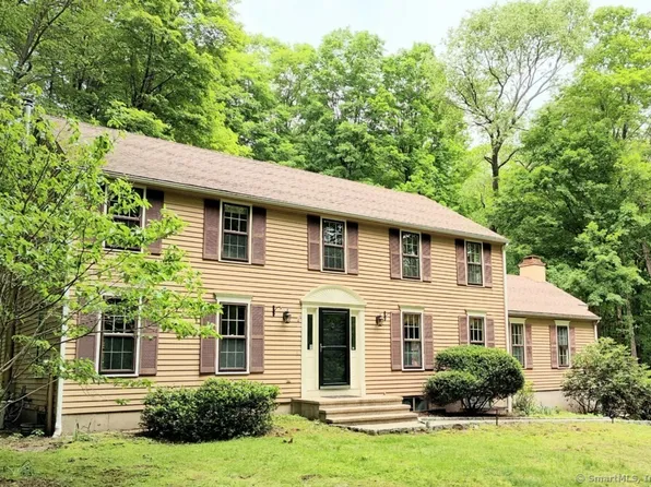 15 Packer Brook Road, Redding, CT 06896