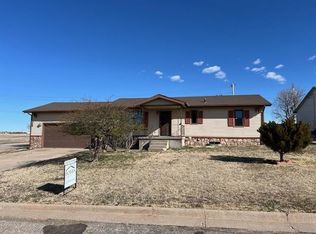 1608 Tomahawk Rd, Dodge City, KS 67801